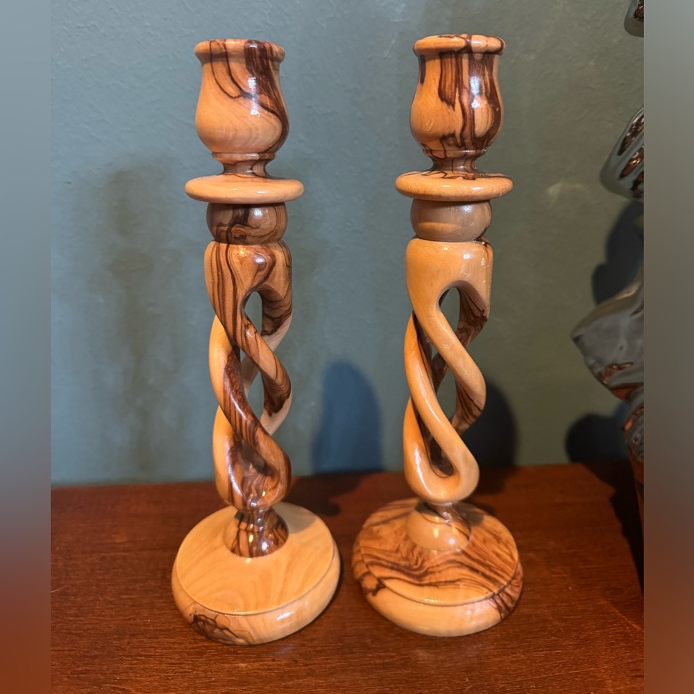 Pair of Bethlehem olive wood barley twist candlesticks 9” tall EUC